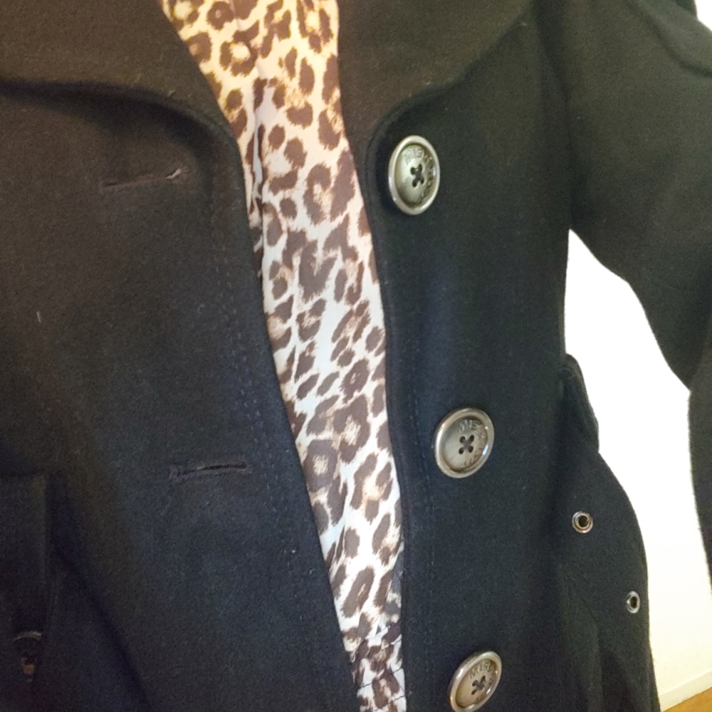 Coats - Picture 2 of 7